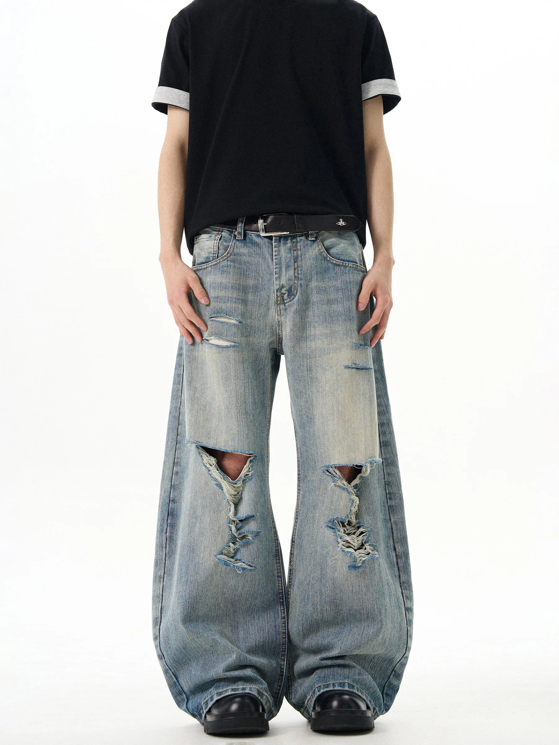 Retro American High Street Blue Washed out Vintage Knife Jeans Men Women Loose Fit Torn Hole Design Casual Wear
Retro American High Street Blue Washed out Vintage Knife Jeans Men Women Loose Fit Torn Hole Design Casual Wear