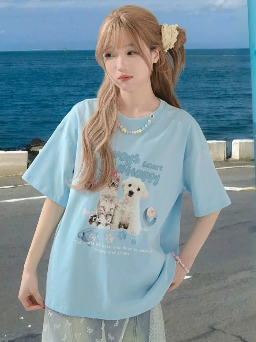 Dopamine Wear. Meta Cartoon Girls. Girlfriends Cute Fun Print. Kitten and Puppy. Loose Summer Thin T-Shirt.
Dopamine Wear. Meta Cartoon Girls. Girlfriends Cute Fun Print. Kitten and Puppy. Loose Summer Thin T-Shirt.