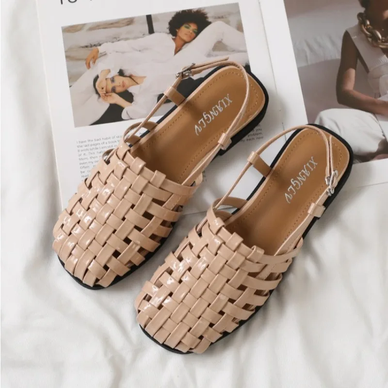 Ladies Sandals Summer Retro Woven Bag Head Sandals Back Empty Thick Heel Roman Shoes Summer New Fashion Commuter Women's Shoes
Ladies Sandals Summer Retro Woven Bag Head Sandals Back Empty Thick Heel Roman Shoes Summer New Fashion Commuter Women's Shoes