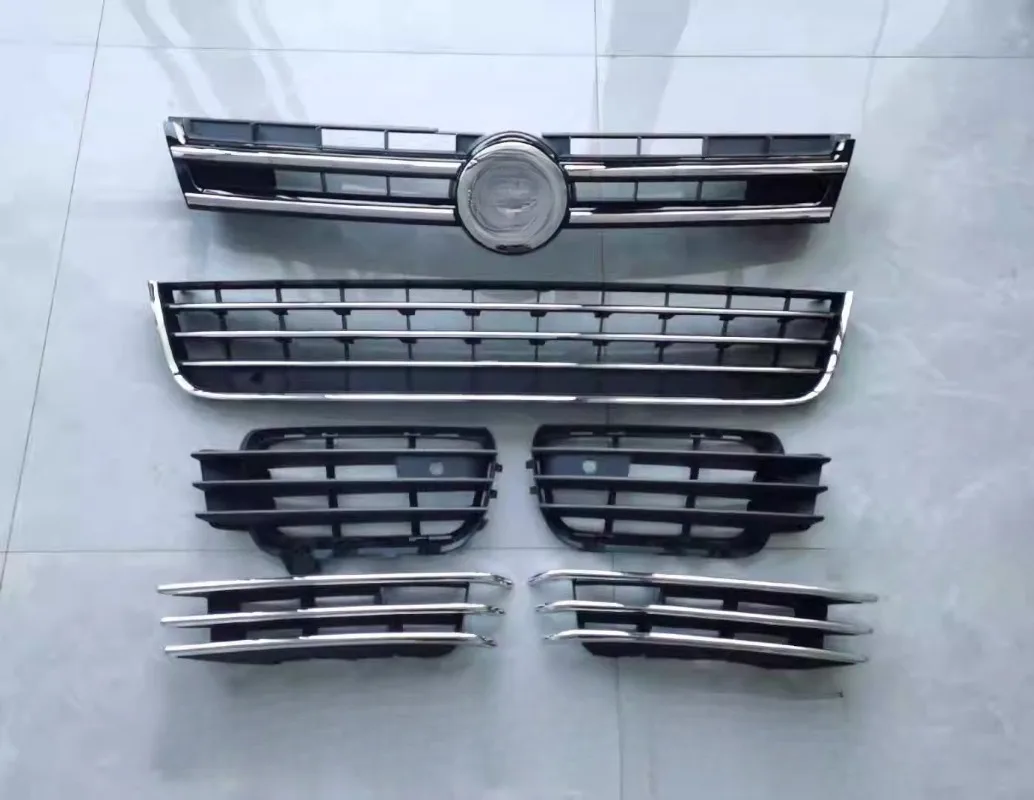 Верхняя нижняя центральная решетка левая и правая накладка для VW Touareg 2011-2015 гг. 
Верхняя нижняя центральная решетка левая и правая накладка для VW Touareg 2011-2015 гг.