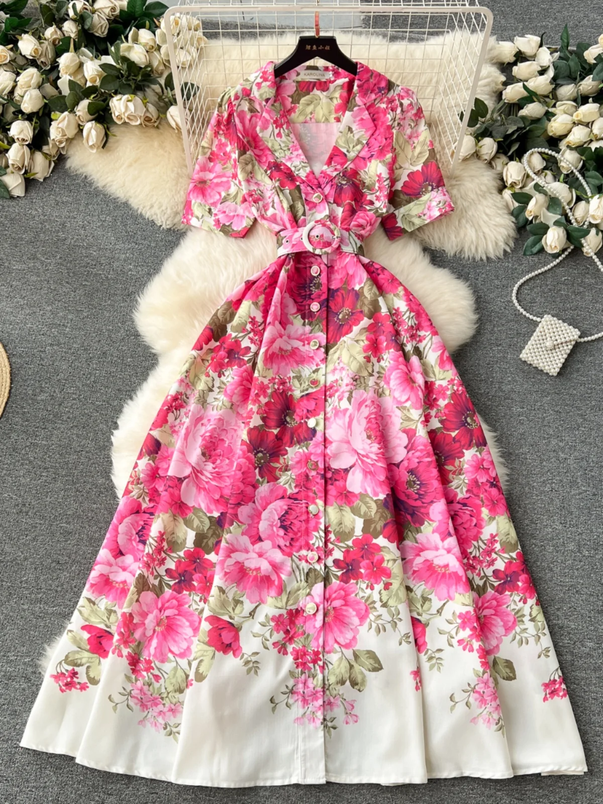 2024 Summer Printed Women Long Dresses Classic Turn Down Collar Slim Waist Party Gown Vintage Short Sleeve Lady Dresses
2024 Summer Printed Women Long Dresses Classic Turn Down Collar Slim Waist Party Gown Vintage Short Sleeve Lady Dresses