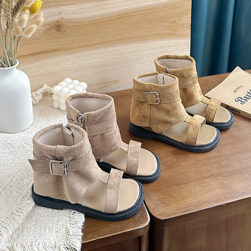 Little Girls High-top Sandals 2026 New Summer Kids T-strap Suede Sandals Non-slip Simple Classic Boho Style Party Beach Sandals
Little Girls High-top Sandals 2026 New Summer Kids T-strap Suede Sandals Non-slip Simple Classic Boho Style Party Beach Sandals