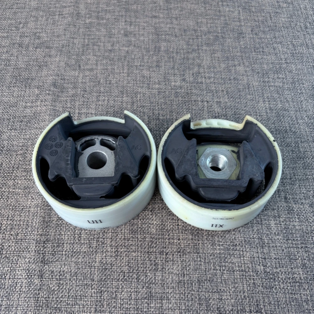 Set 1K0199867Q 1K0199868R Upper&Lower Engine Mounts Mounting Kit Rubber Sleeve for VW Golf MK6 Passat CC Tiguan Scirocco Jetta
Set 1K0199867Q 1K0199868R Upper&Lower Engine Mounts Mounting Kit Rubber Sleeve for VW Golf MK6 Passat CC Tiguan Scirocco Jetta