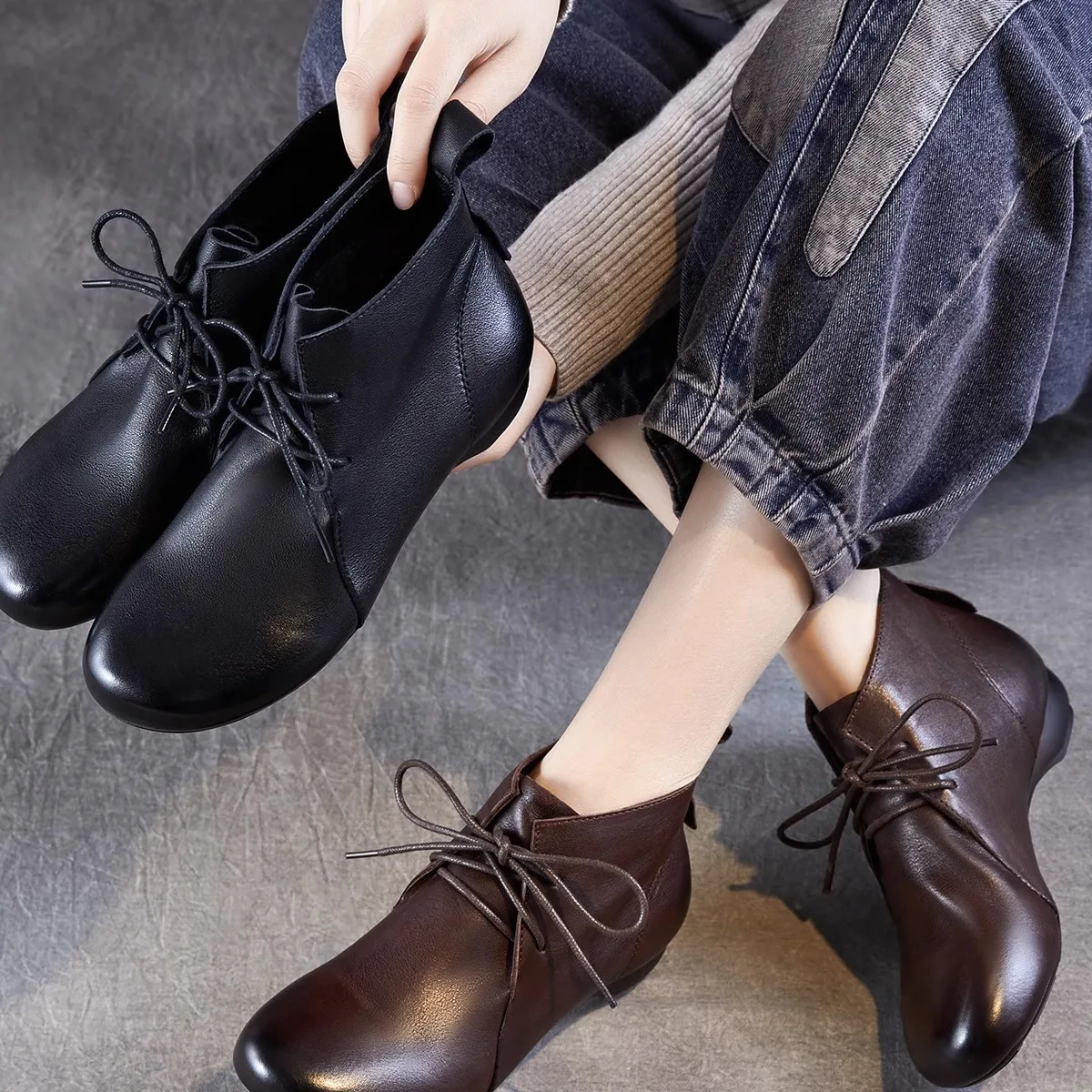 Retro Knot Leather Short Boots Women's Comfortable Casual Versatile Low Heel round Toe Rubber Sole Fashion Boots
Retro Knot Leather Short Boots Women's Comfortable Casual Versatile Low Heel round Toe Rubber Sole Fashion Boots