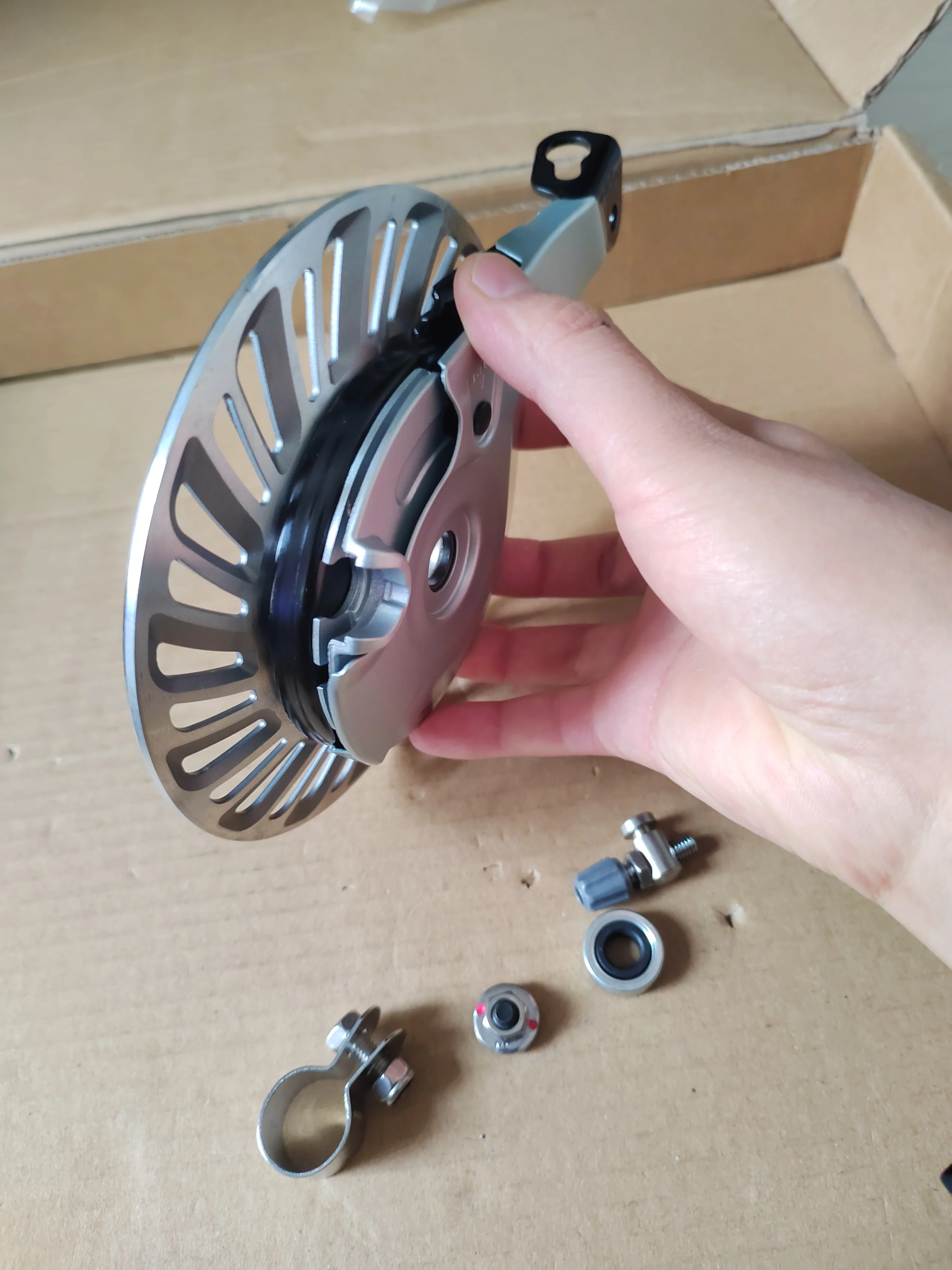 Роликовый тормоз BR-IM31-R IM80 C6000 IM50 C3000 Задний роликовый цветок Барабанный тормоз Велосипедный внутренний переменный задний тормоз SHMAN-O
Роликовый тормоз BR-IM31-R IM80 C6000 IM50 C3000 Задний роликовый цветок Барабанный тормоз Велосипедный внутренний переменный задний тормоз SHMAN-O