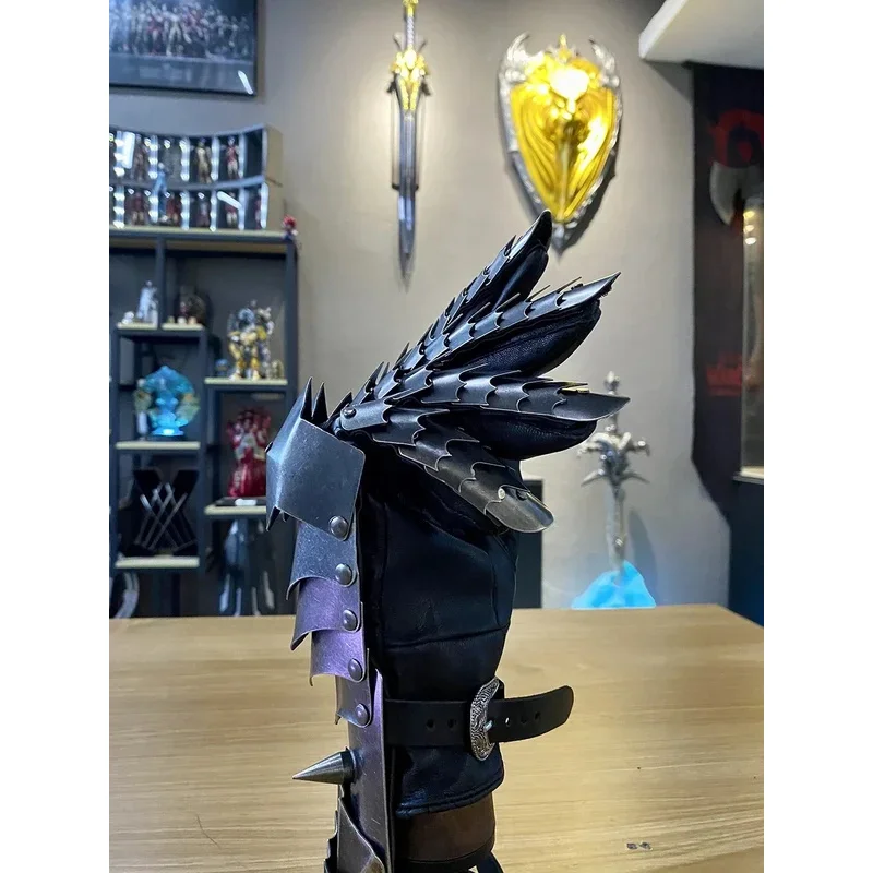 CyCosplay Lord Dark Knight Witch King Black Riders Ringwraiths gloves full metal Sauron gloves Anime Film exhibition Costume par
CyCosplay Lord Dark Knight Witch King Black Riders Ringwraiths gloves full metal Sauron gloves Anime Film exhibition Costume par