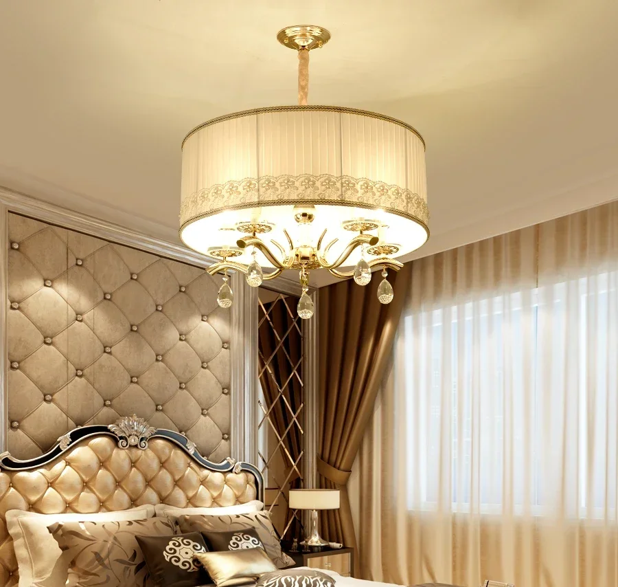 Simple European style luxury chandeliers are modern dining room bedroom Hotel Golden cloth lamp
Simple European style luxury chandeliers are modern dining room bedroom Hotel Golden cloth lamp