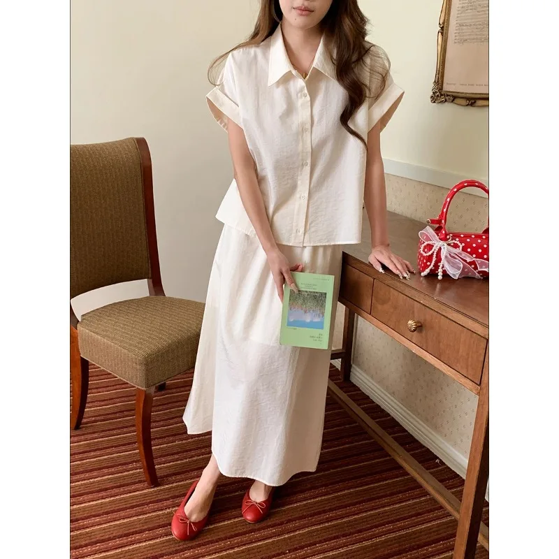 Holiday Korean-style Short-sleeve Shirt A-line Skirt Set Short Sleeve Button Down Shirt Elastic Waist Midi Skirt For Women 09L6
Holiday Korean-style Short-sleeve Shirt A-line Skirt Set Short Sleeve Button Down Shirt Elastic Waist Midi Skirt For Women 09L6