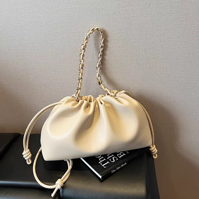 Brand Women's Handbag French Fashion Chain Bag Drawstring Pleated Shoulder Crossbody Bag Fashionable Large Capacity Shoulder Bag
Brand Women's Handbag French Fashion Chain Bag Drawstring Pleated Shoulder Crossbody Bag Fashionable Large Capacity Shoulder Bag