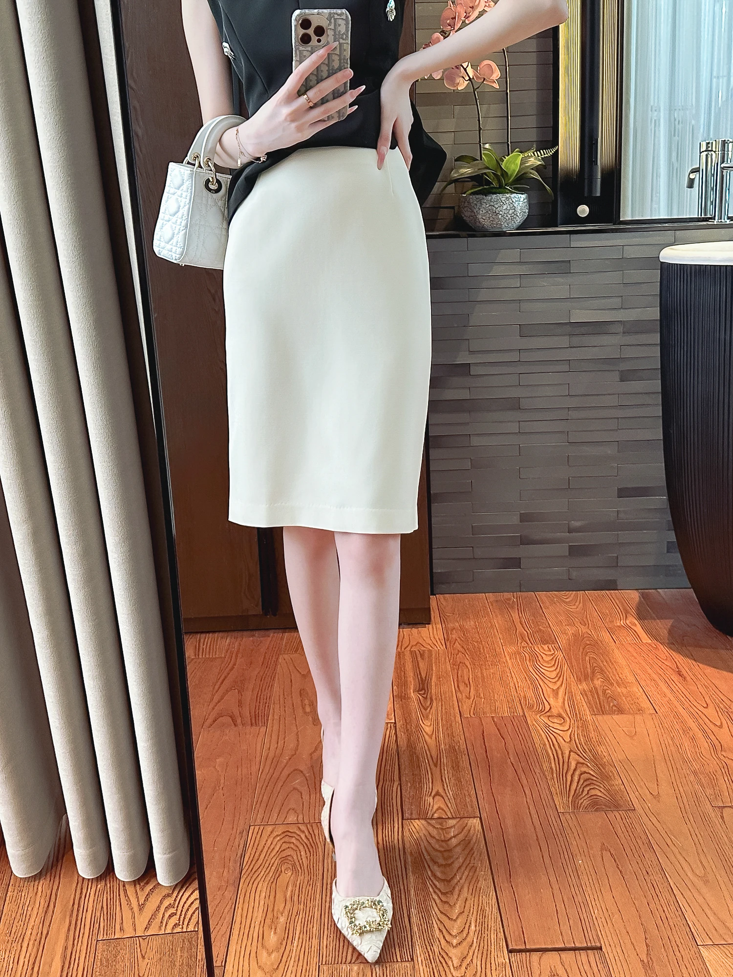 Ele White Skirt for Women Simple Design Commute Friendly High Waist Bounce Ba Resistance Splice Detail Skirt
Ele White Skirt for Women Simple Design Commute Friendly High Waist Bounce Ba Resistance Splice Detail Skirt