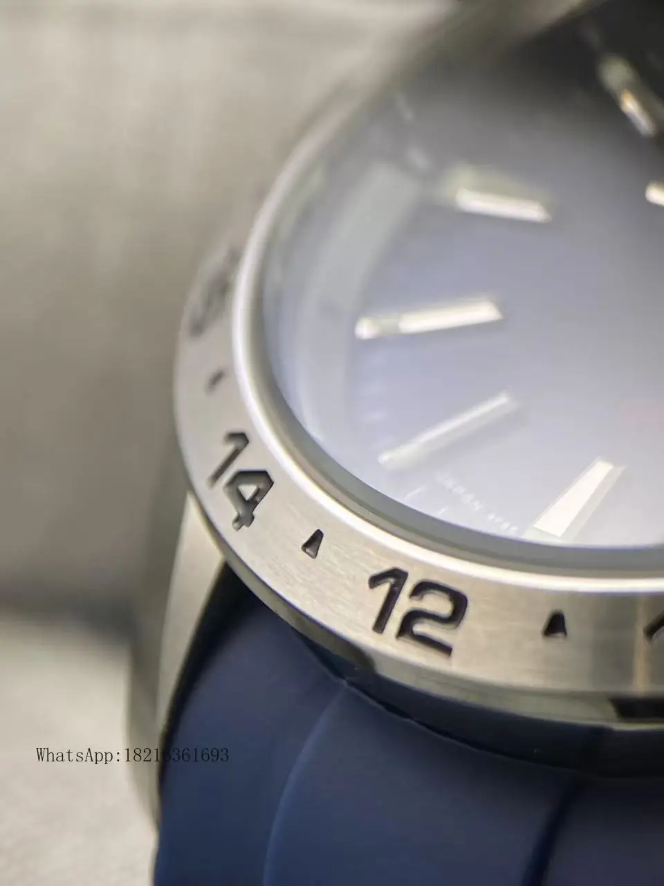 quartz men's watch night light sports and leisure three-dimensional polishing pointer boutique multifunctional dual time zone
quartz men's watch night light sports and leisure three-dimensional polishing pointer boutique multifunctional dual time zone