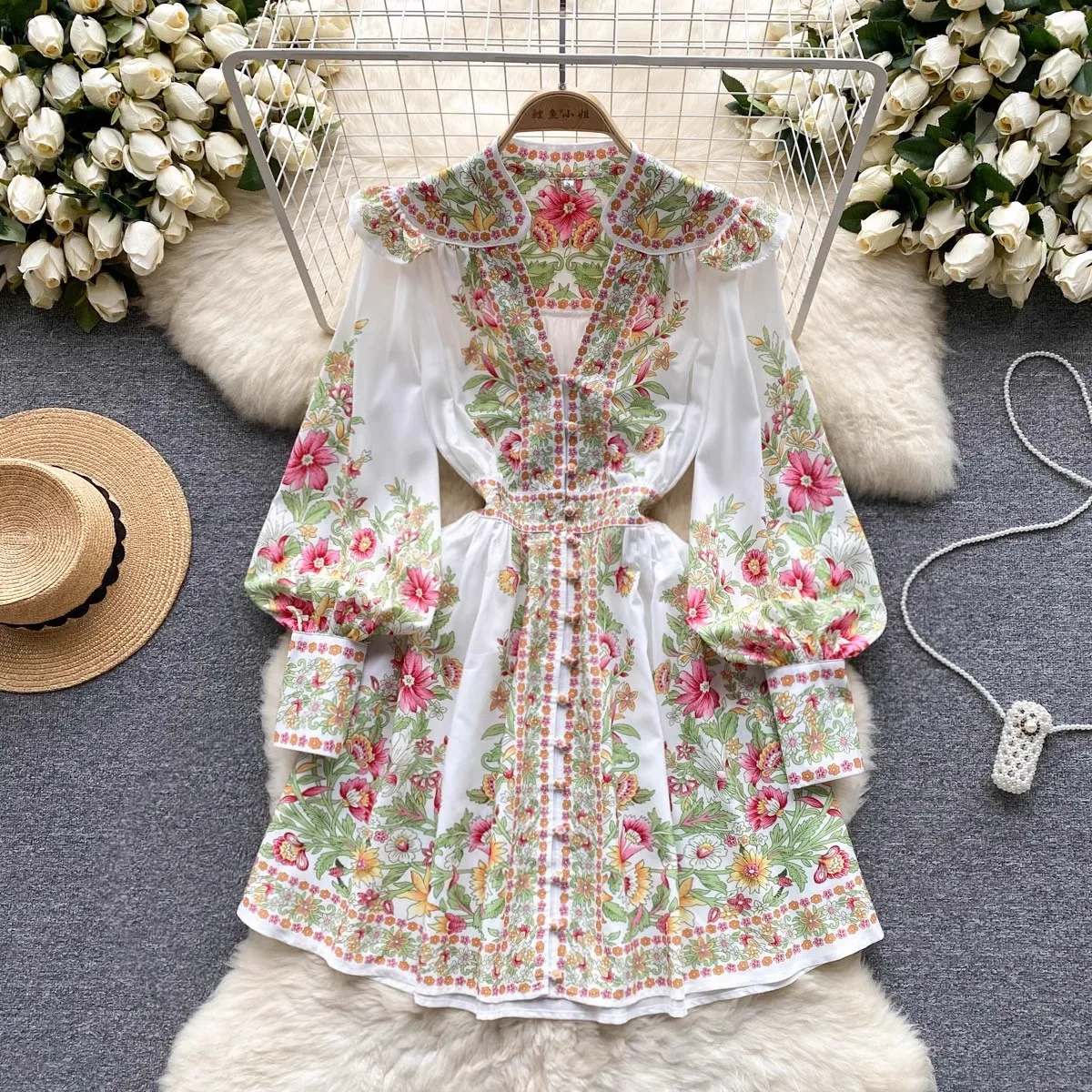Palce Style 2023 Spring Summer Women V Neck Short Dress Lantern Sleeve Fashion Vintage Floral Print Single Breasted Mini Vestido
Palce Style 2023 Spring Summer Women V Neck Short Dress Lantern Sleeve Fashion Vintage Floral Print Single Breasted Mini Vestido
