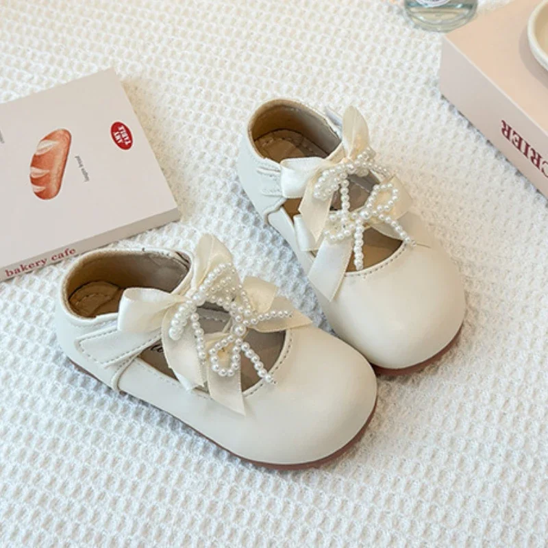 Children's Leather Shoes Spring New Fashion Lace Bow Girl Princess Shoes Soft Sole Anti Slip Baby Kid's Casual Shoes
Children's Leather Shoes Spring New Fashion Lace Bow Girl Princess Shoes Soft Sole Anti Slip Baby Kid's Casual Shoes