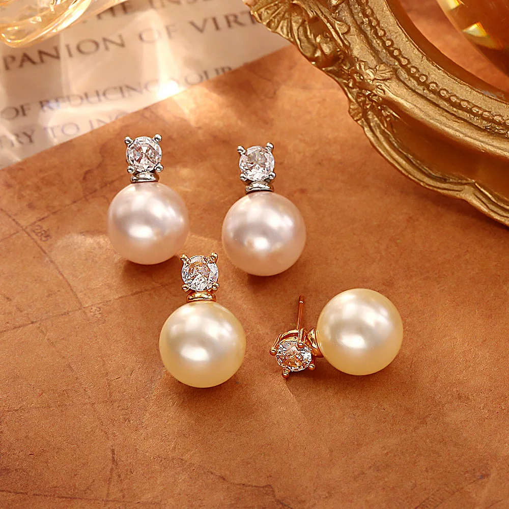 Gentle zircon pearl earrings, light luxury, exquisite temperament, high-end, fashionable and versatile earrings for women
Gentle zircon pearl earrings, light luxury, exquisite temperament, high-end, fashionable and versatile earrings for women