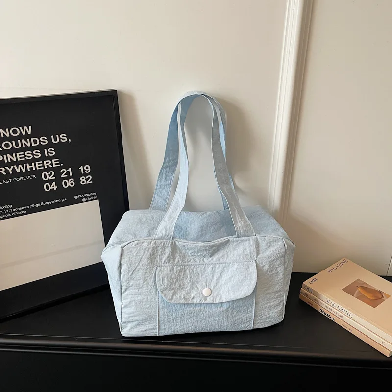 Casual Women Shoulder Bag Simple Large Capacity Commuting Travel Tote Bag Multi Pocket Soft Fabric Boston Bag
Casual Women Shoulder Bag Simple Large Capacity Commuting Travel Tote Bag Multi Pocket Soft Fabric Boston Bag