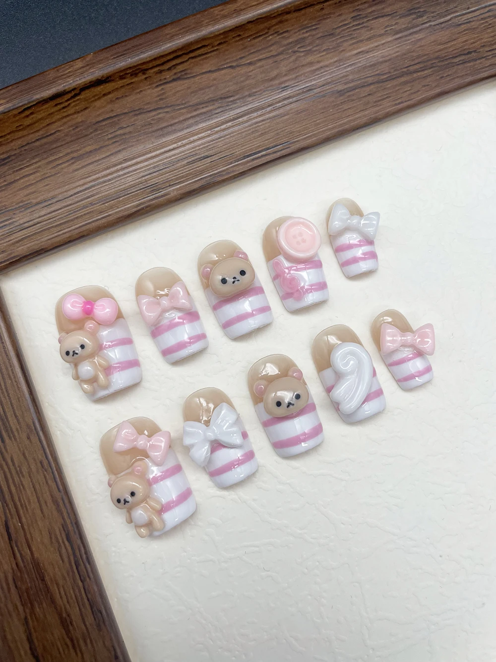 3D Pink White Stripes Rilakkuma Press On Nails Art Cute White Bear Bowknot Note Wings Decoration Cartoon Square Fake Nails
3D Pink White Stripes Rilakkuma Press On Nails Art Cute White Bear Bowknot Note Wings Decoration Cartoon Square Fake Nails