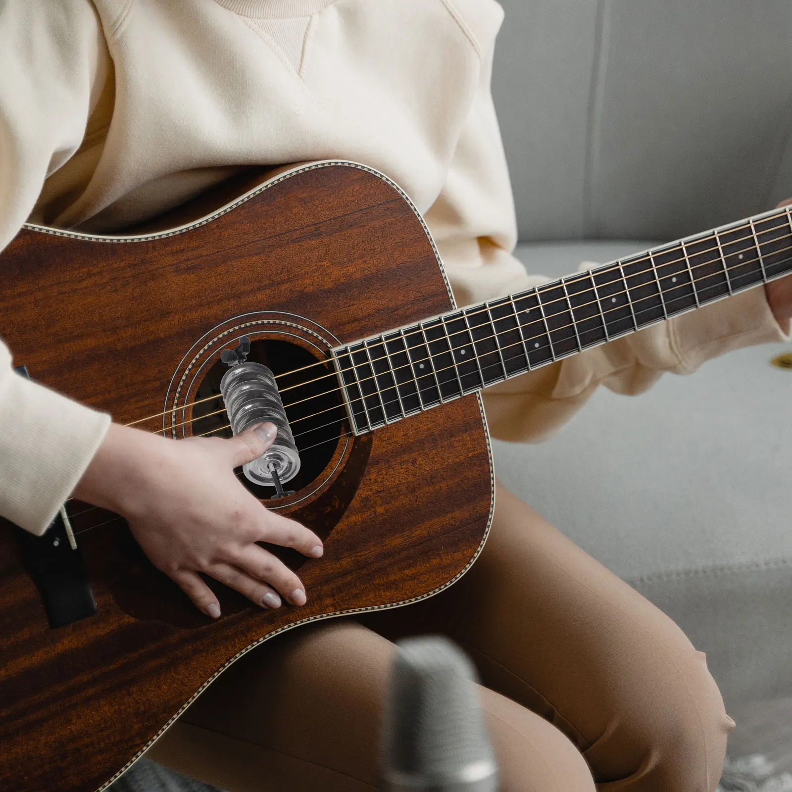 Guitar Sound Hole Cover Bell Metal Accessory Guitar Parts Musical Instrument Decoration Rattle Feedback Control Soundhole
Guitar Sound Hole Cover Bell Metal Accessory Guitar Parts Musical Instrument Decoration Rattle Feedback Control Soundhole