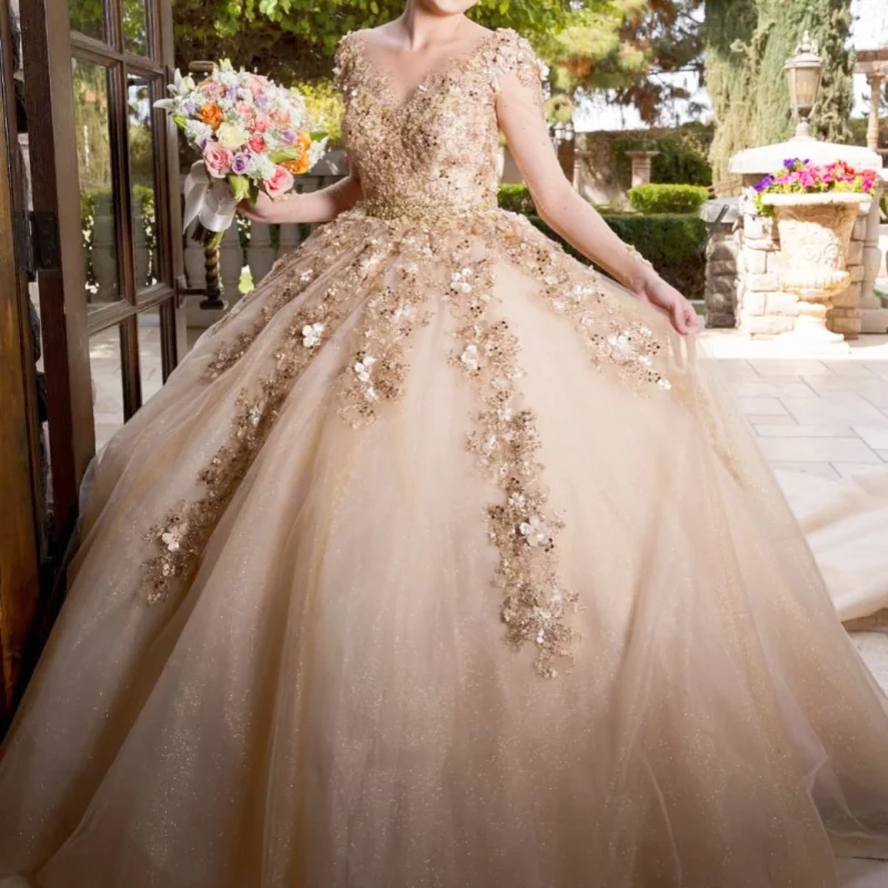 Shiny champagneQuinceanera Dress off-shoulder crystal 3D flower decal tail vestidos de 15 Quinceanera Customize
Shiny champagneQuinceanera Dress off-shoulder crystal 3D flower decal tail vestidos de 15 Quinceanera Customize