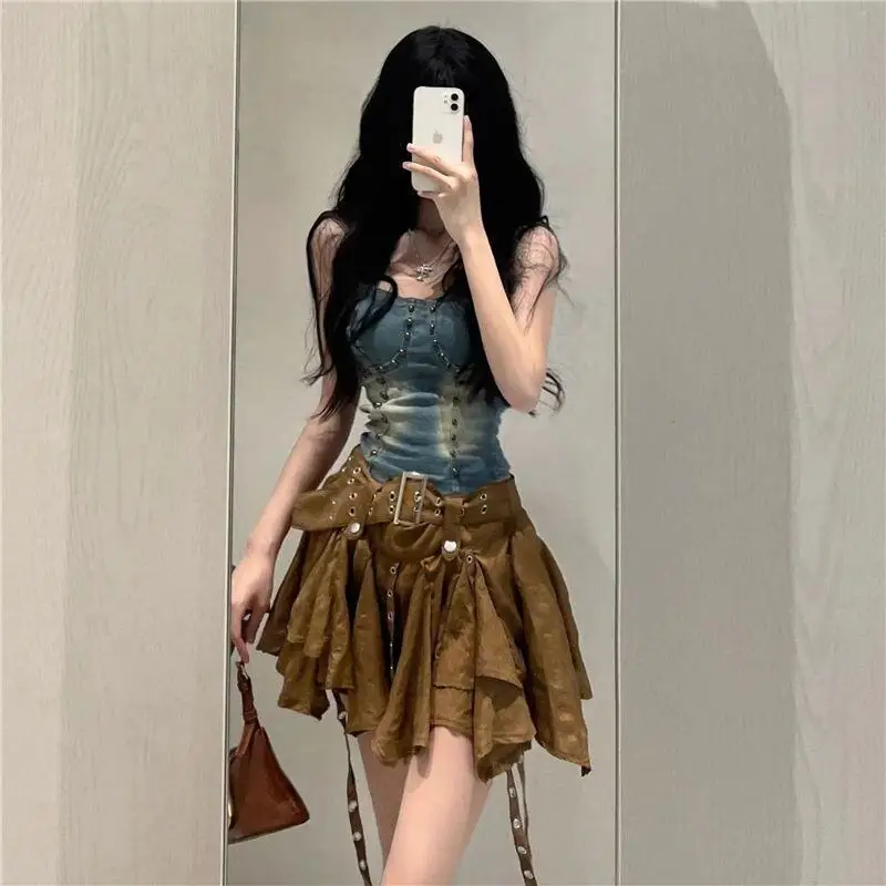 Retro Style French Style Short Skirt Denim Skirt Short Skirt Spring and Summer Students Can Wear Outdoor Shopping Fashion Trend
Retro Style French Style Short Skirt Denim Skirt Short Skirt Spring and Summer Students Can Wear Outdoor Shopping Fashion Trend