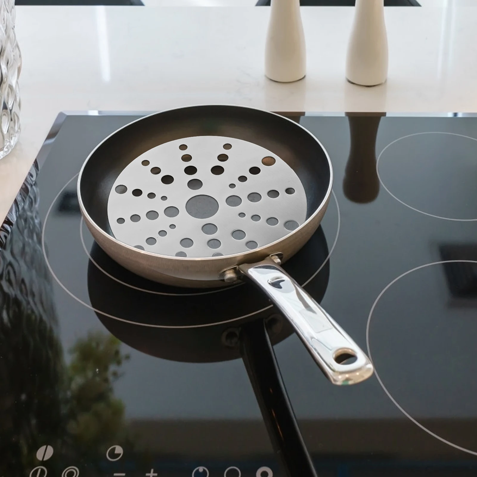 Stainless Steel Induction Cooker Diffuser Plate Heat Conducting Sheet for All Kitchen Pots and Pans Cooking Accessory
Stainless Steel Induction Cooker Diffuser Plate Heat Conducting Sheet for All Kitchen Pots and Pans Cooking Accessory