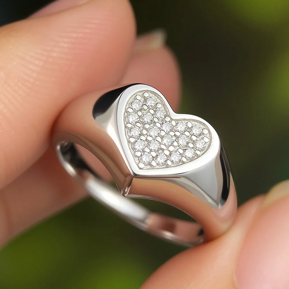 HORRIPAL D VVS1 Heart Shaped Moissanite Classic Ring for Men Women S925 Sterling Silver GRA Certified Luxury Fine Jewelry Gift
HORRIPAL D VVS1 Heart Shaped Moissanite Classic Ring for Men Women S925 Sterling Silver GRA Certified Luxury Fine Jewelry Gift