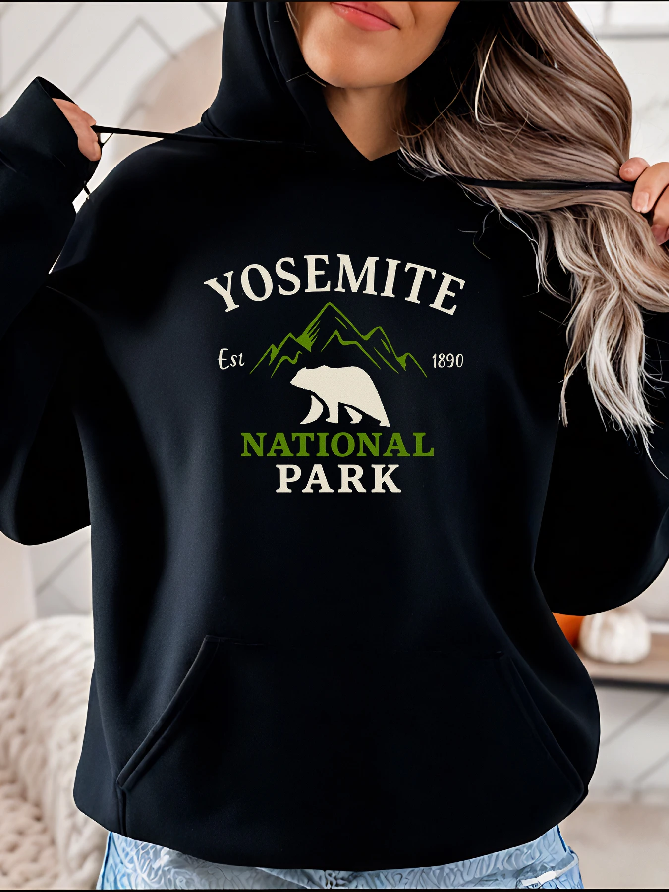 Толстовка с капюшоном Yosemite National Park Bear Mountain Print Толстовка унисекс Уличная повседневная одежда для мужчин и женщин
Толстовка с капюшоном Yosemite National Park Bear Mountain Print Толстовка унисекс Уличная повседневная одежда для мужчин и женщин