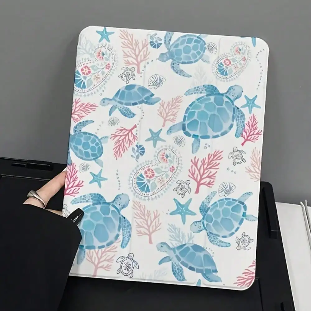 Underwater blue turtle pattern, TPU folding protective case,suitable for iPad Pro/Air/Mini (multiple sizes),sleep/wake function.
Underwater blue turtle pattern, TPU folding protective case,suitable for iPad Pro/Air/Mini (multiple sizes),sleep/wake function.