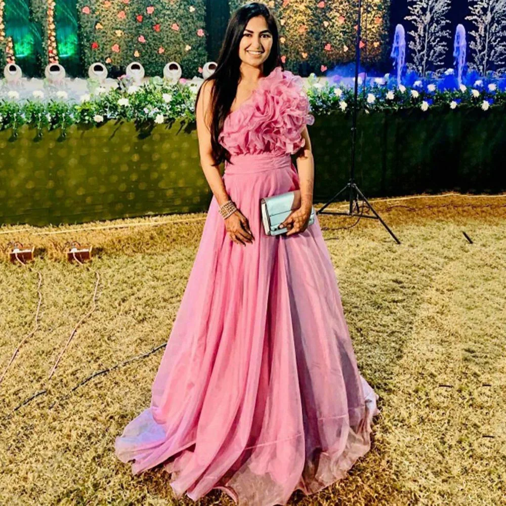 Customized Evening Dresses Pink Tulle Ruffles One-Shoulder Zipper Back Floor-Length Plus size Women Formal Party Gowns H865
Customized Evening Dresses Pink Tulle Ruffles One-Shoulder Zipper Back Floor-Length Plus size Women Formal Party Gowns H865