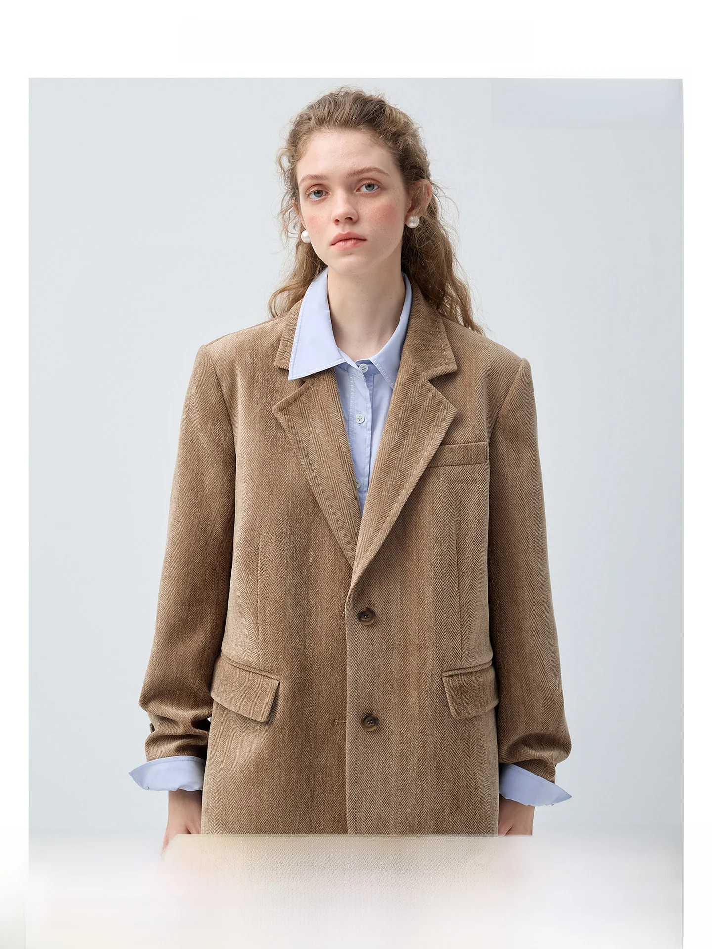 Vega Chang Warm Courtyard Mocha Women's Tuxedo Suit Set Spring 2026 New Style Casual Wear Pure Color Long Sleeve Button up
Vega Chang Warm Courtyard Mocha Women's Tuxedo Suit Set Spring 2026 New Style Casual Wear Pure Color Long Sleeve Button up