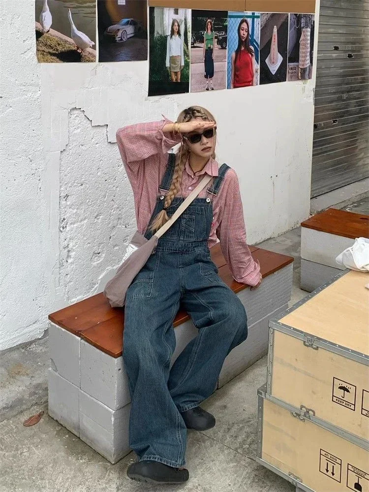 Women's Vintage Blue Overalls Fashion Wide Leg Girl Suspender Jumpsuits Pants Female Streetwear Rompers Straight Denim Trouser
Women's Vintage Blue Overalls Fashion Wide Leg Girl Suspender Jumpsuits Pants Female Streetwear Rompers Straight Denim Trouser