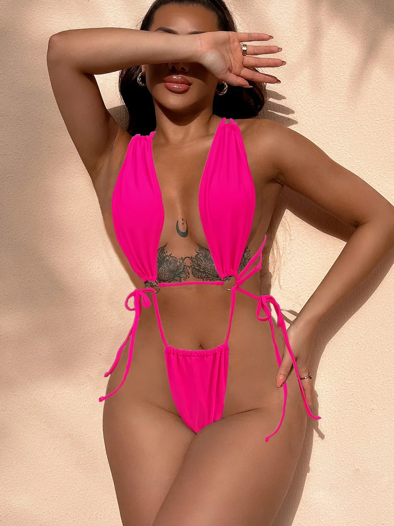 Sexy Hollow Out Thong Bikini 2025 Women Black White Ring Linked Lace Up Backless Swimsuit Beach Bathing Suit One Piece Swimwear
Sexy Hollow Out Thong Bikini 2025 Women Black White Ring Linked Lace Up Backless Swimsuit Beach Bathing Suit One Piece Swimwear