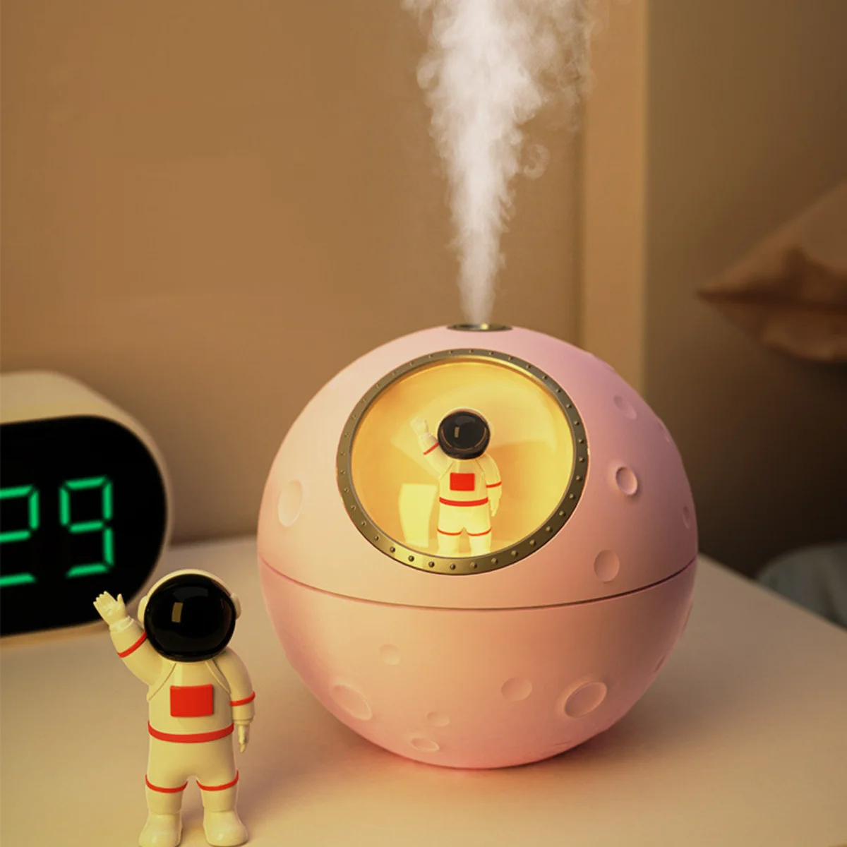 Astronaut Ornaments USB Mini Humidifier Electric Aroma Diffuser with LED Lamp for Home Kids Bedrrom Aromatherapy Air Humidifier
Astronaut Ornaments USB Mini Humidifier Electric Aroma Diffuser with LED Lamp for Home Kids Bedrrom Aromatherapy Air Humidifier