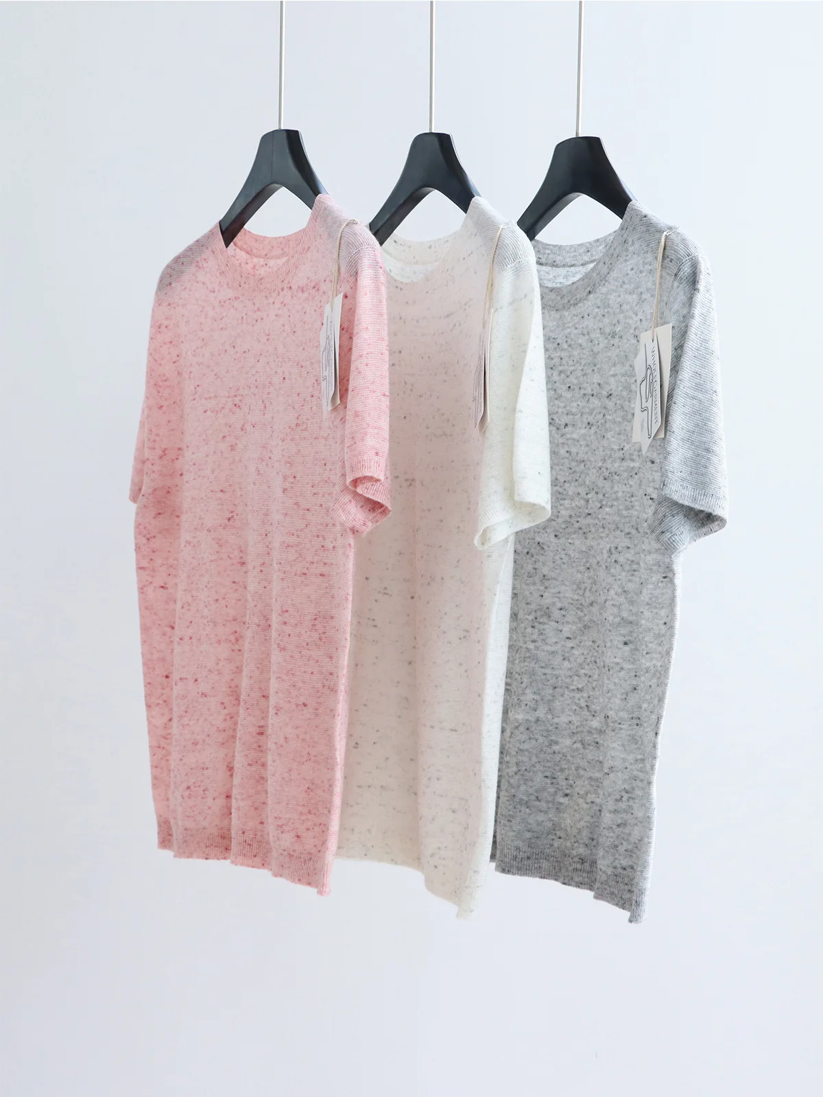 Dave&di Round Neck Knitted Short Sleeved Summer Thin And Simple Commuting Top Loose Fitting Pullover For Women
Dave&di Round Neck Knitted Short Sleeved Summer Thin And Simple Commuting Top Loose Fitting Pullover For Women
