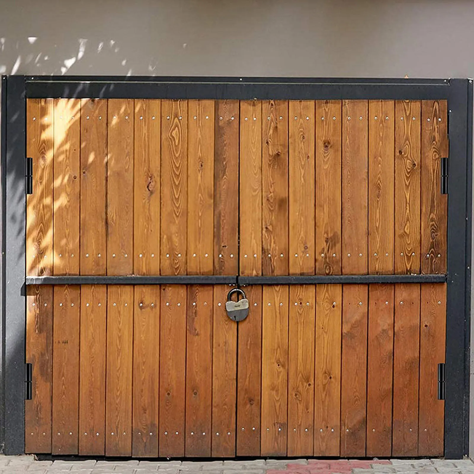 1 pc Heavy Duty Cabinet Hinges Iron Barrel Style For Gate Door Metal Cylindrical Hinge Smooth Swing Operation No Squeak 
1 pc Heavy Duty Cabinet Hinges Iron Barrel Style For Gate Door Metal Cylindrical Hinge Smooth Swing Operation No Squeak