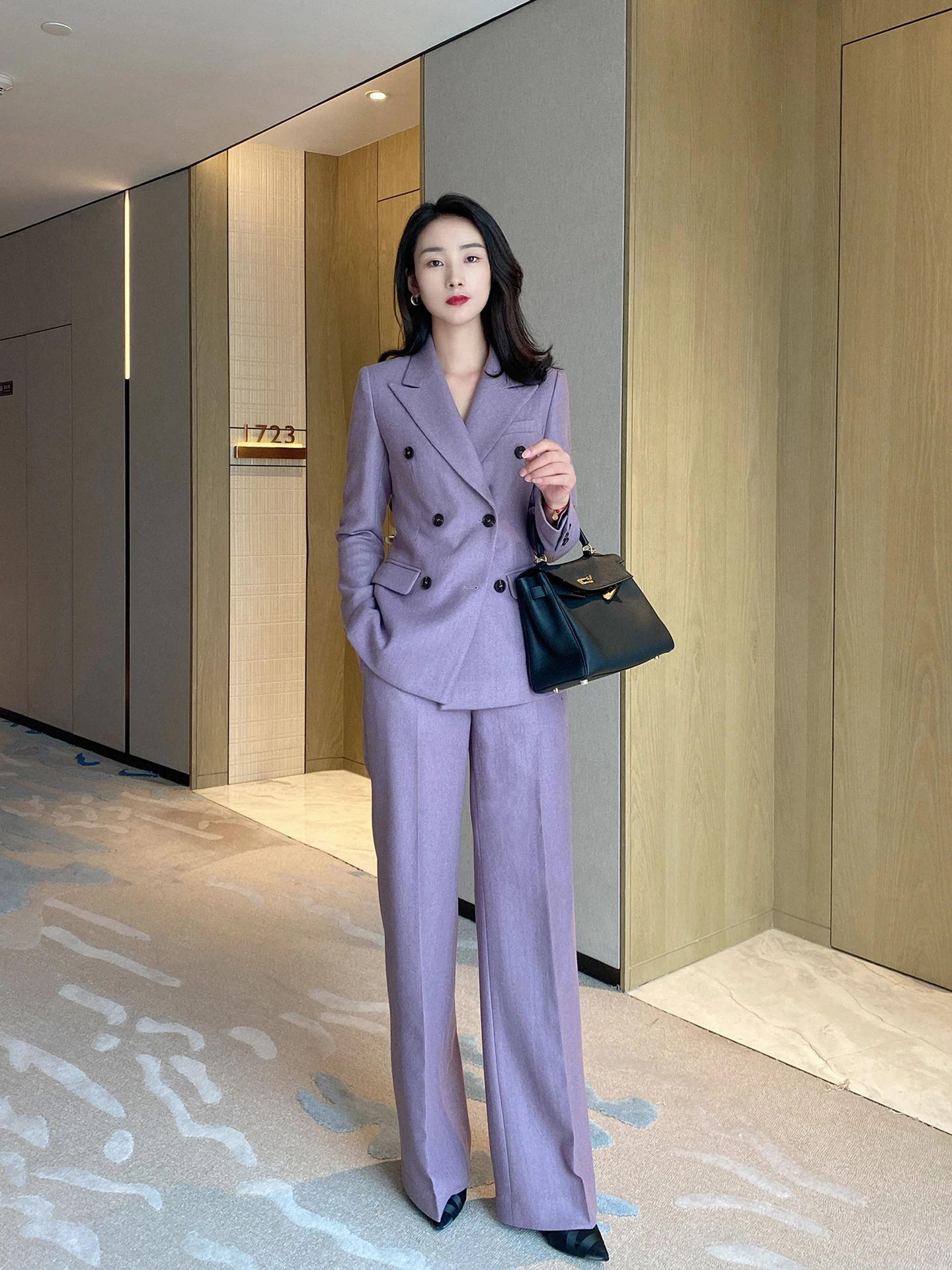 Зимний шерстяной костюм Thiened, фиолетовый профессиональный комплект для поездок на работу и брюки с прямыми штанинами, комплект из двух предметов для женщин, теплая деловая одежда
Зимний шерстяной костюм Thiened, фиолетовый профессиональный комплект для поездок на работу и брюки с прямыми штанинами, комплект из двух предметов для женщин, теплая деловая одежда