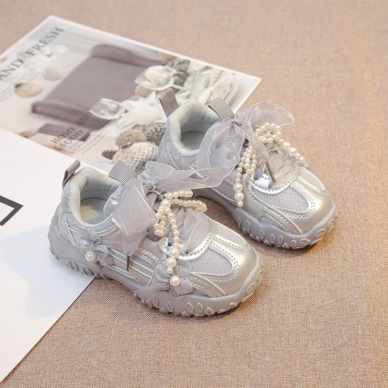 Girls' shoes, children's dad sports shoes, 2026 new mesh breathable mesh shoes, women's treasure spring style ballet style moral
Girls' shoes, children's dad sports shoes, 2026 new mesh breathable mesh shoes, women's treasure spring style ballet style moral