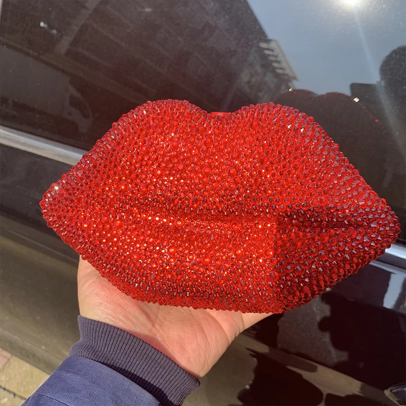 Mouth Shaped Rhinestone Evening Clutch Bags Wedding Women Novelty Crystal Dinner Dress Purses designer Ladies Chain handbag Chic
Mouth Shaped Rhinestone Evening Clutch Bags Wedding Women Novelty Crystal Dinner Dress Purses designer Ladies Chain handbag Chic