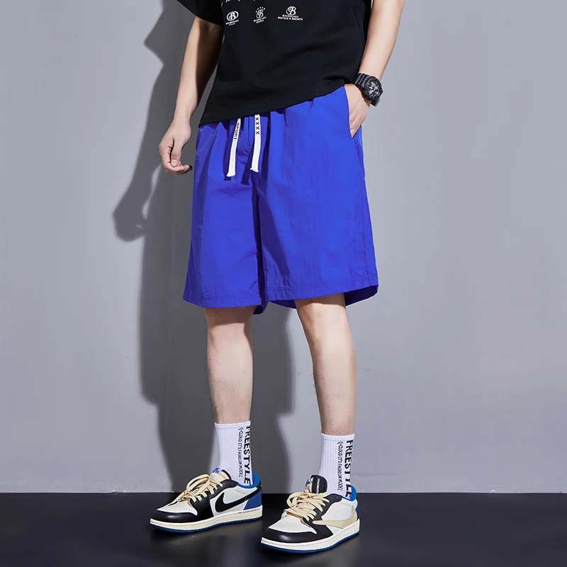 Летние тонкие повседневные шорты из ледяного шелка для мужчин: модные спортивные брюки-капри с эластичным поясом и прямыми штанинами для молодежи
Летние тонкие повседневные шорты из ледяного шелка для мужчин: модные спортивные брюки-капри с эластичным поясом и прямыми штанинами для молодежи