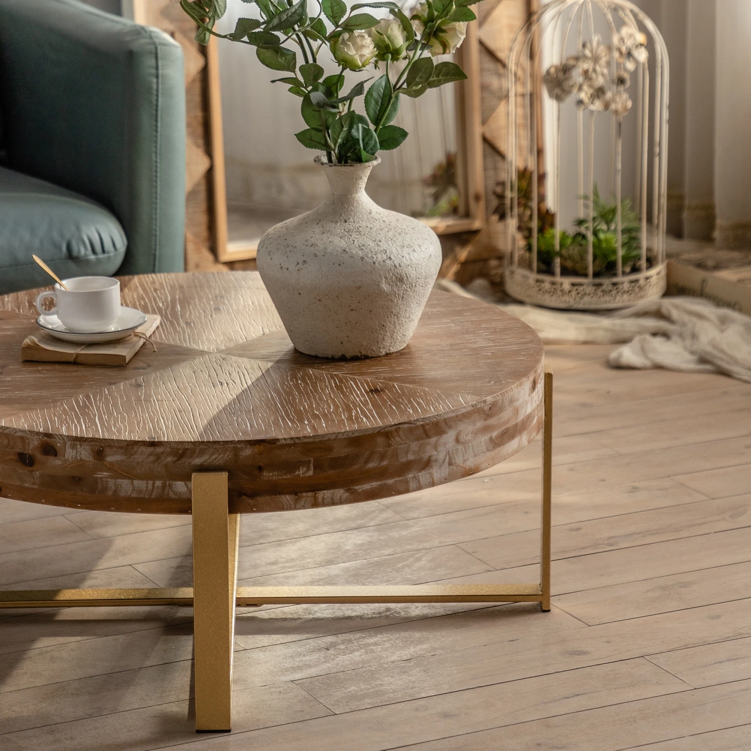 31.29"Modern Retro Splicing Round Coffee Table,Fir Wood Table Top with Gold Cross Legs Base(Same SKU W757123559)
31.29"Modern Retro Splicing Round Coffee Table,Fir Wood Table Top with Gold Cross Legs Base(Same SKU W757123559)