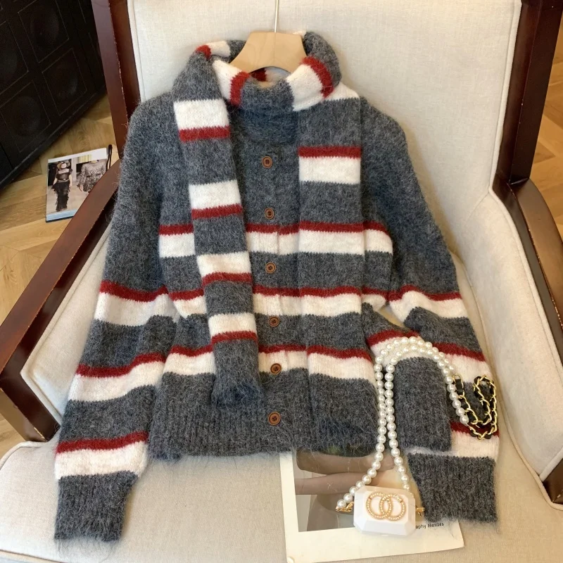 Women's Red Striped Cardigan Sweater Y2k Vintage 2000s Elegant Jumper Knit Long Sleeves Sweater with Scarf Autumn Winter 2025
Women's Red Striped Cardigan Sweater Y2k Vintage 2000s Elegant Jumper Knit Long Sleeves Sweater with Scarf Autumn Winter 2025