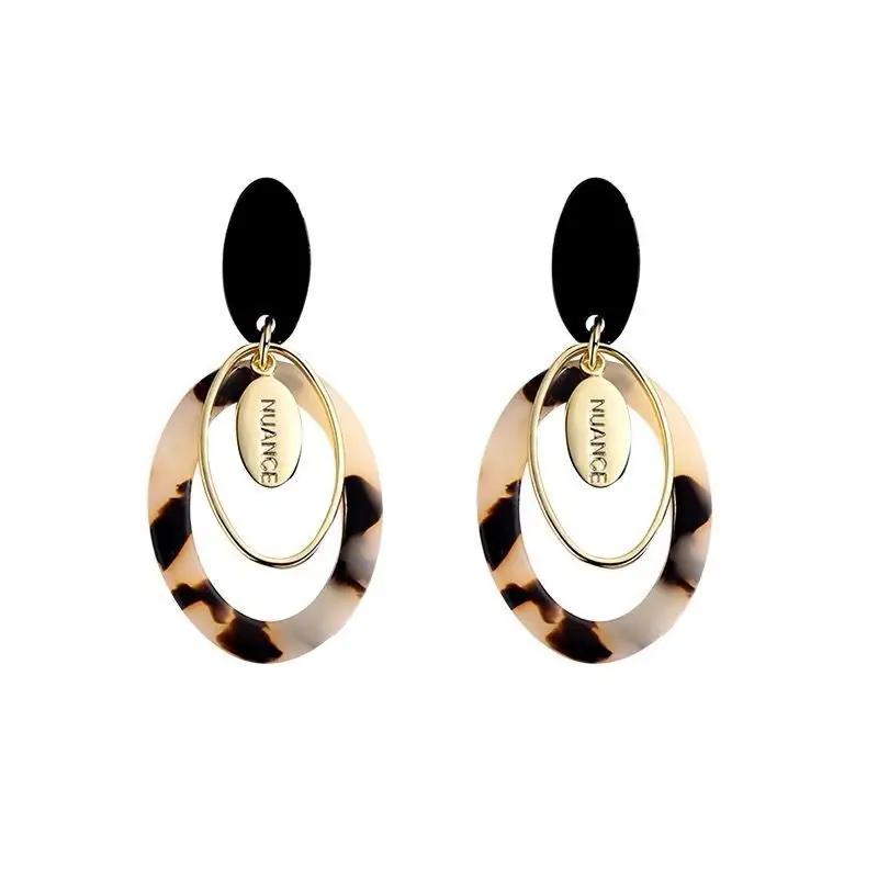 Women's Leopard Print Geometric Hoop Earrings, Trendy Vintage 925 Silver Needle Statement Ear Jewelry
Women's Leopard Print Geometric Hoop Earrings, Trendy Vintage 925 Silver Needle Statement Ear Jewelry