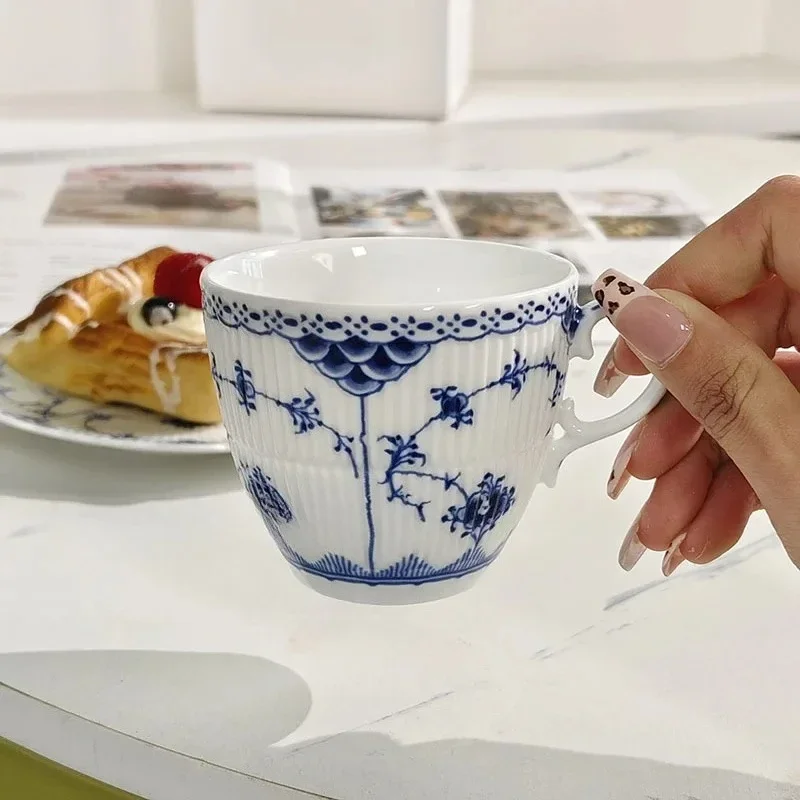 Bone China European Espresso Cup Saucer Coffee Cup Saucer Gift Box Set Ideal For Gifting
Bone China European Espresso Cup Saucer Coffee Cup Saucer Gift Box Set Ideal For Gifting