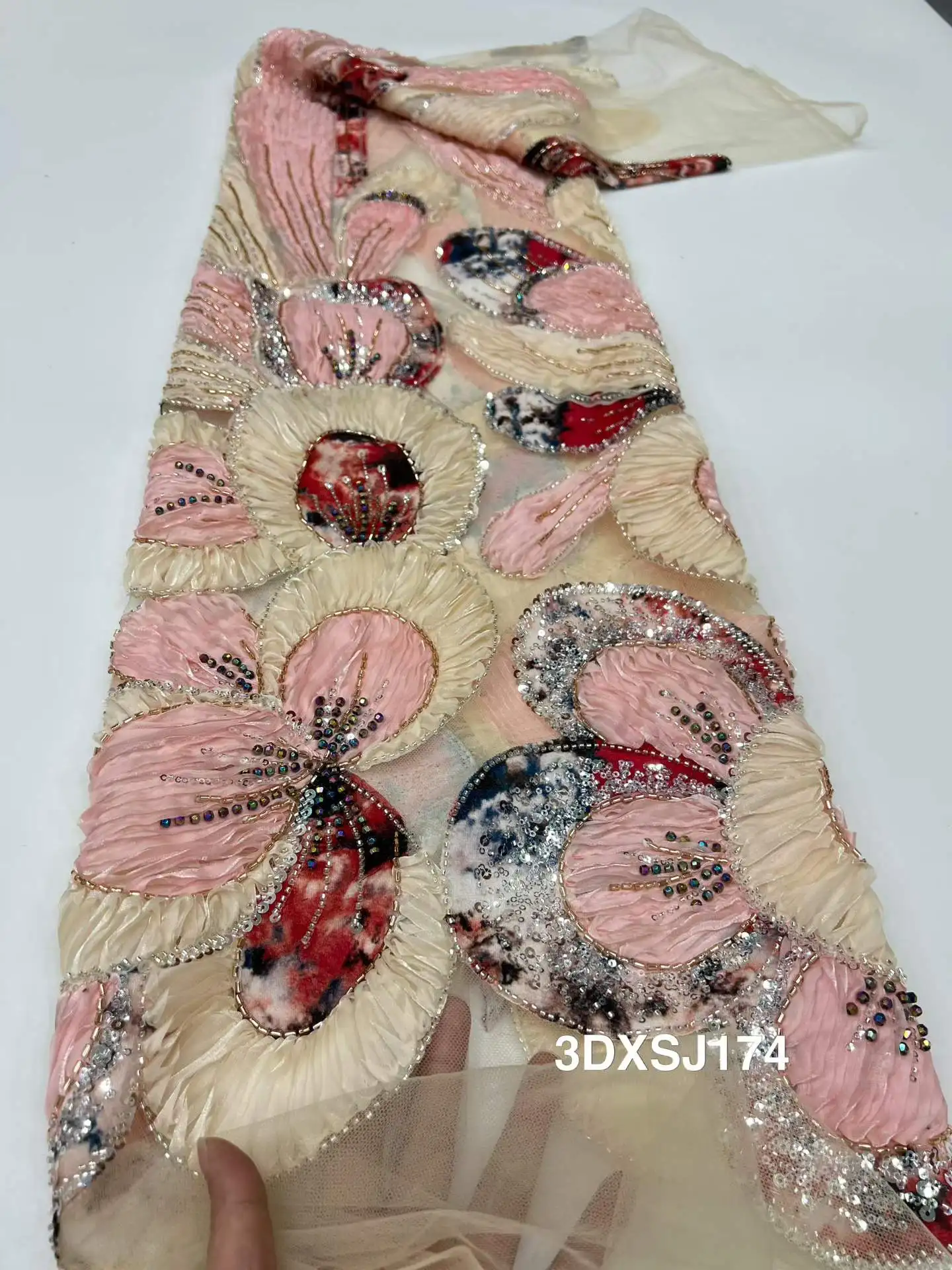 High Quality French 3D Flower Sequins Embroidery Beads Tulle Lace Fabric African Beads for Party Dresses 2026 3D Lace Fabric
High Quality French 3D Flower Sequins Embroidery Beads Tulle Lace Fabric African Beads for Party Dresses 2026 3D Lace Fabric
