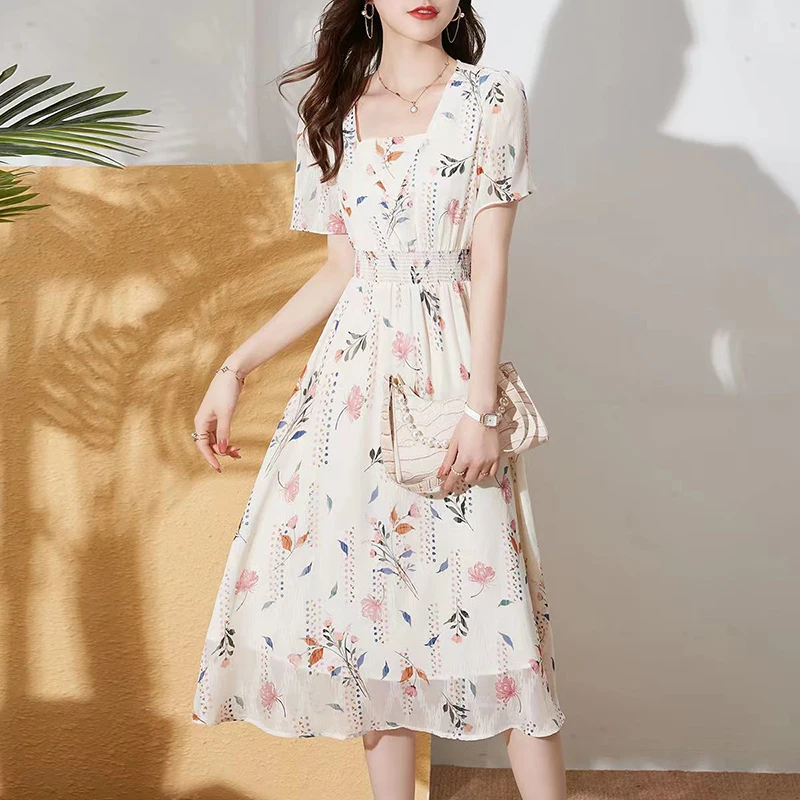 Fashion Square Collar Printed Shirring Flare Sleeve Floral Dress Women Clothing 2024 Summer New Loose Elegant Short Sleeve Dress
Fashion Square Collar Printed Shirring Flare Sleeve Floral Dress Women Clothing 2024 Summer New Loose Elegant Short Sleeve Dress