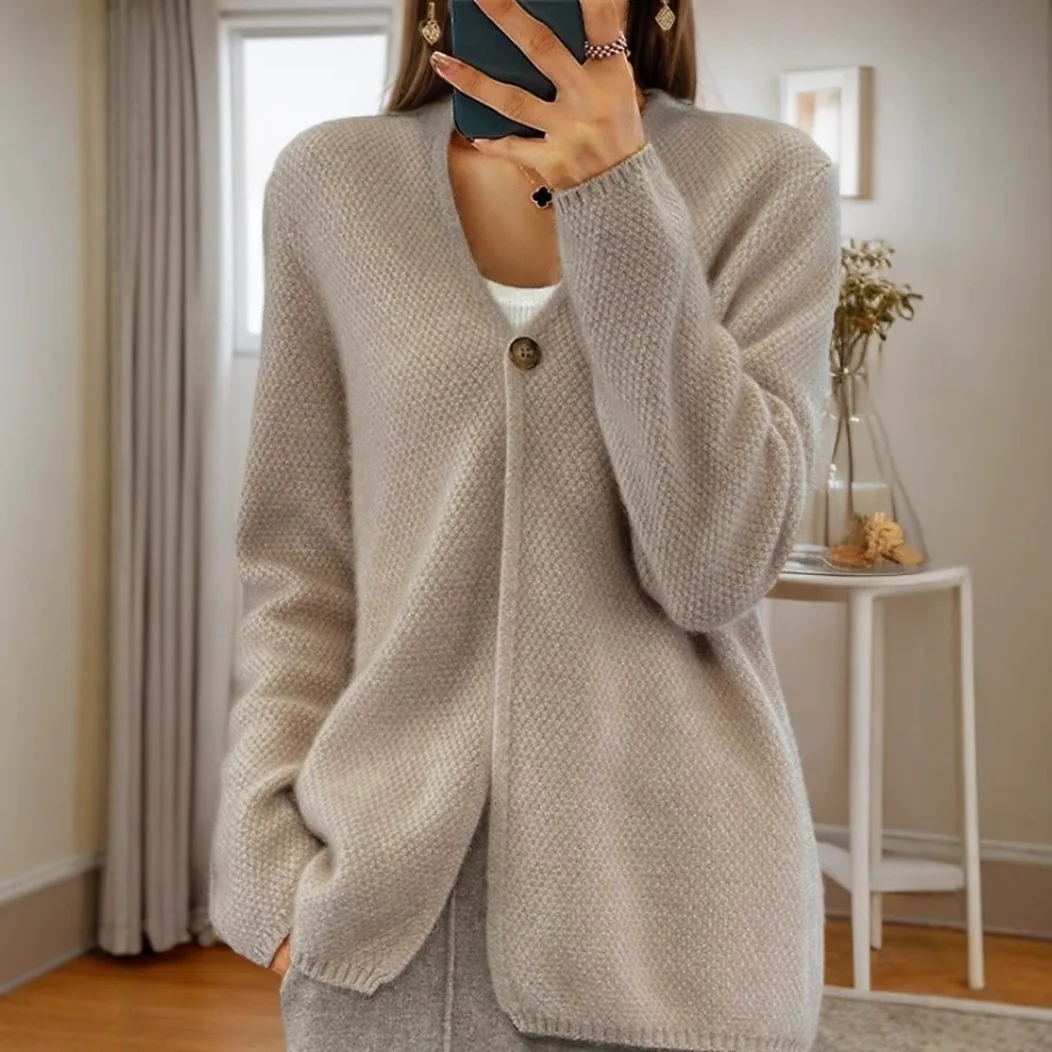 Женская одежда, осень-зима 2022, новый однотонный вязаный кардиган с v-образным вырезом и длинными рукавами для женщин, простая куртка на одной пуговице
Женская одежда, осень-зима 2022, новый однотонный вязаный кардиган с v-образным вырезом и длинными рукавами для женщин, простая куртка на одной пуговице