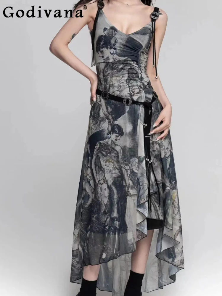 Summer Retro Temperament V-neck Irregular Big Swing Suspender Dress 2025 Girl New High Waist A-line Dark Sleeveless Long Dresses
Summer Retro Temperament V-neck Irregular Big Swing Suspender Dress 2025 Girl New High Waist A-line Dark Sleeveless Long Dresses
