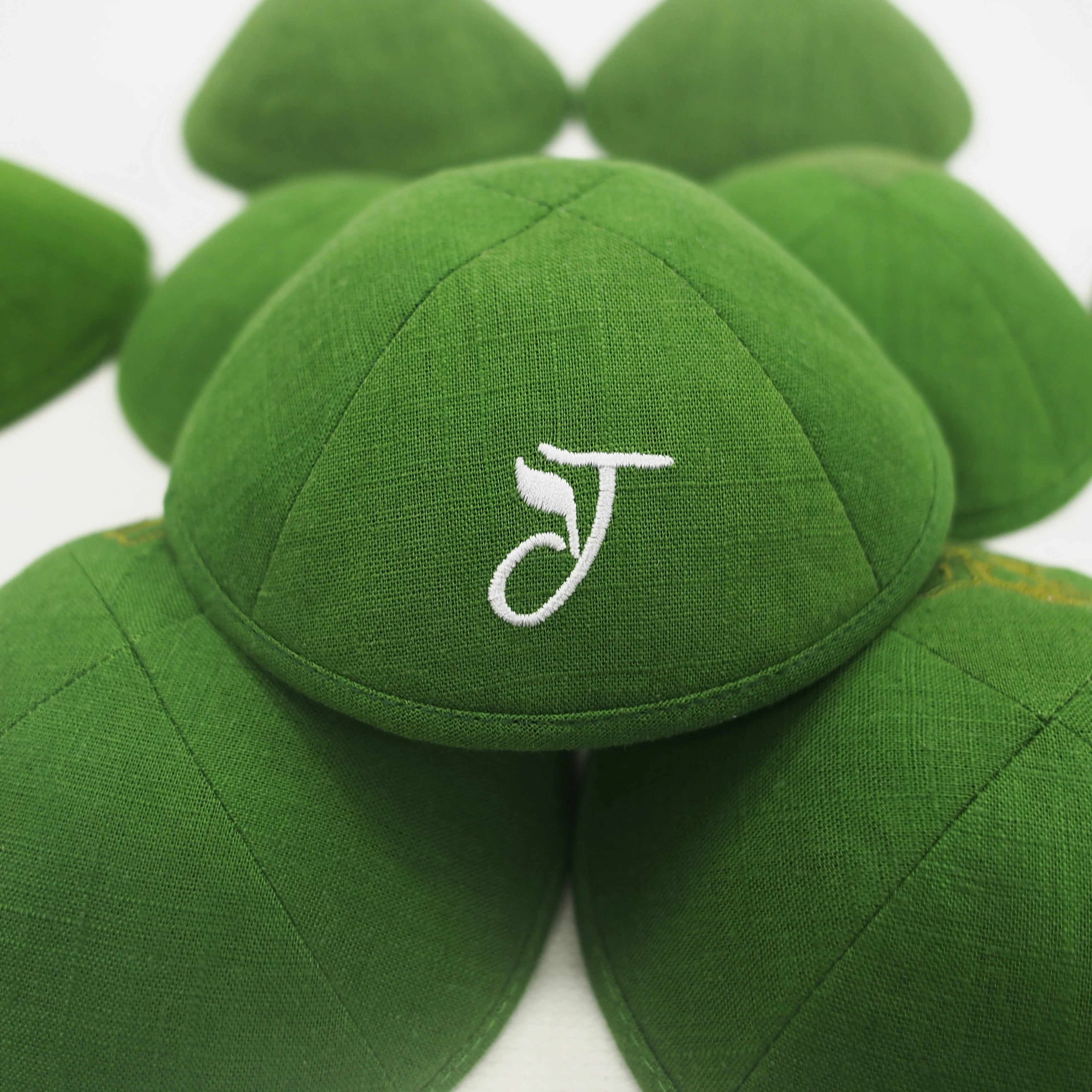 Green customized embroidered linen kippah, Jewish Ahava, customizable for weddings, barbat mitzvahs, and Jewish gifts
Green customized embroidered linen kippah, Jewish Ahava, customizable for weddings, barbat mitzvahs, and Jewish gifts