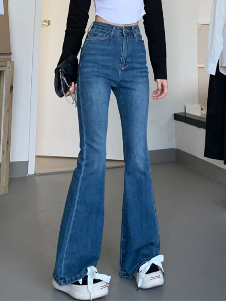 Blue Vintage High Waist Jeans Women Korean Fashion Casual Skinny Flare Pants Female Y2K Harajuku Slim Denim Trousers Autumn 2022
Blue Vintage High Waist Jeans Women Korean Fashion Casual Skinny Flare Pants Female Y2K Harajuku Slim Denim Trousers Autumn 2022