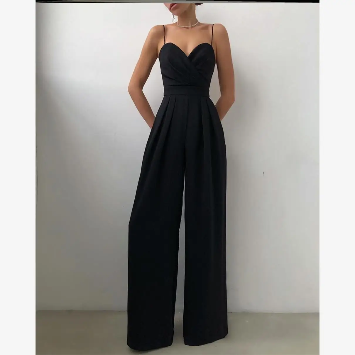 Women's Street Sle Low Waist Diamond Embellied Long Jumpsuit Floor Length Trousers Straight Cut Spring Summer
Women's Street Sle Low Waist Diamond Embellied Long Jumpsuit Floor Length Trousers Straight Cut Spring Summer