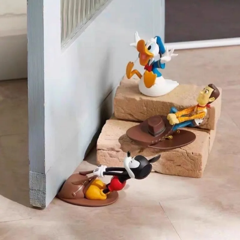New Disney Donald Duck Door Stop Cartoon Cute Mickey Mouse Door Stop Wooden Furniture Decorative Ornaments Party Children's Gift
New Disney Donald Duck Door Stop Cartoon Cute Mickey Mouse Door Stop Wooden Furniture Decorative Ornaments Party Children's Gift